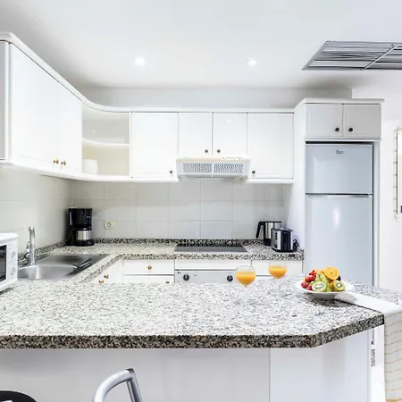 Ona Beverly Hills Heights 3*