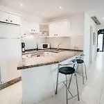 Ona Beverly Hills Heights מלון דירות 3*