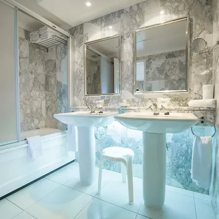 Aparthotel Beverly Hills Heights 3*