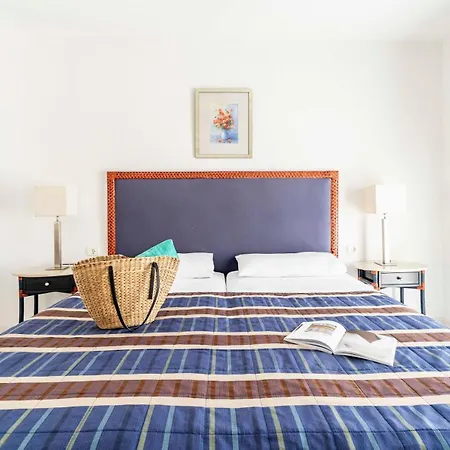 Aparthotel Beverly Hills Heights 3*