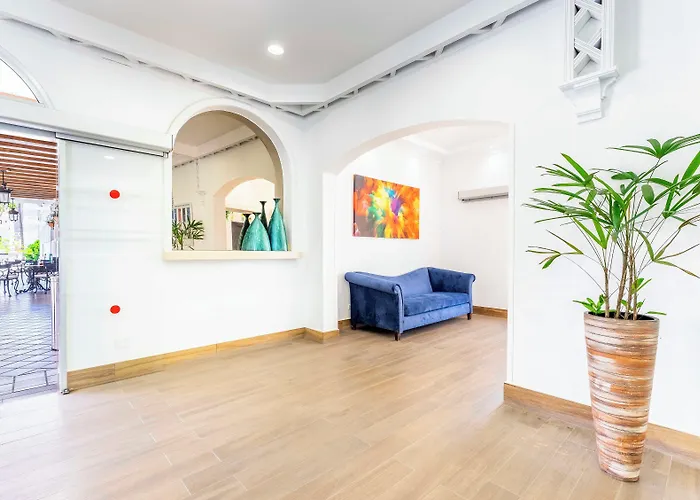 Ona Beverly Hills Heights